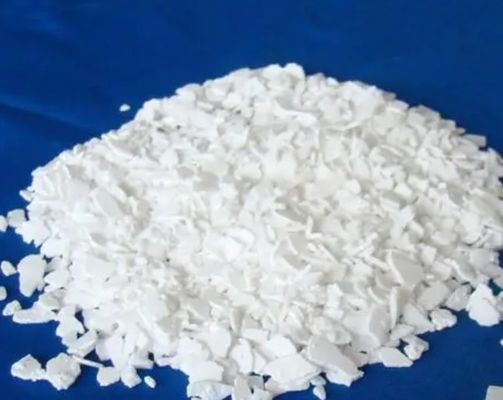 Un buen precio. Las escamas del dihidrato del cloruro de calcio granulan el gránulo CaCl2.2H2O CAS 10035-04-8 en línea
